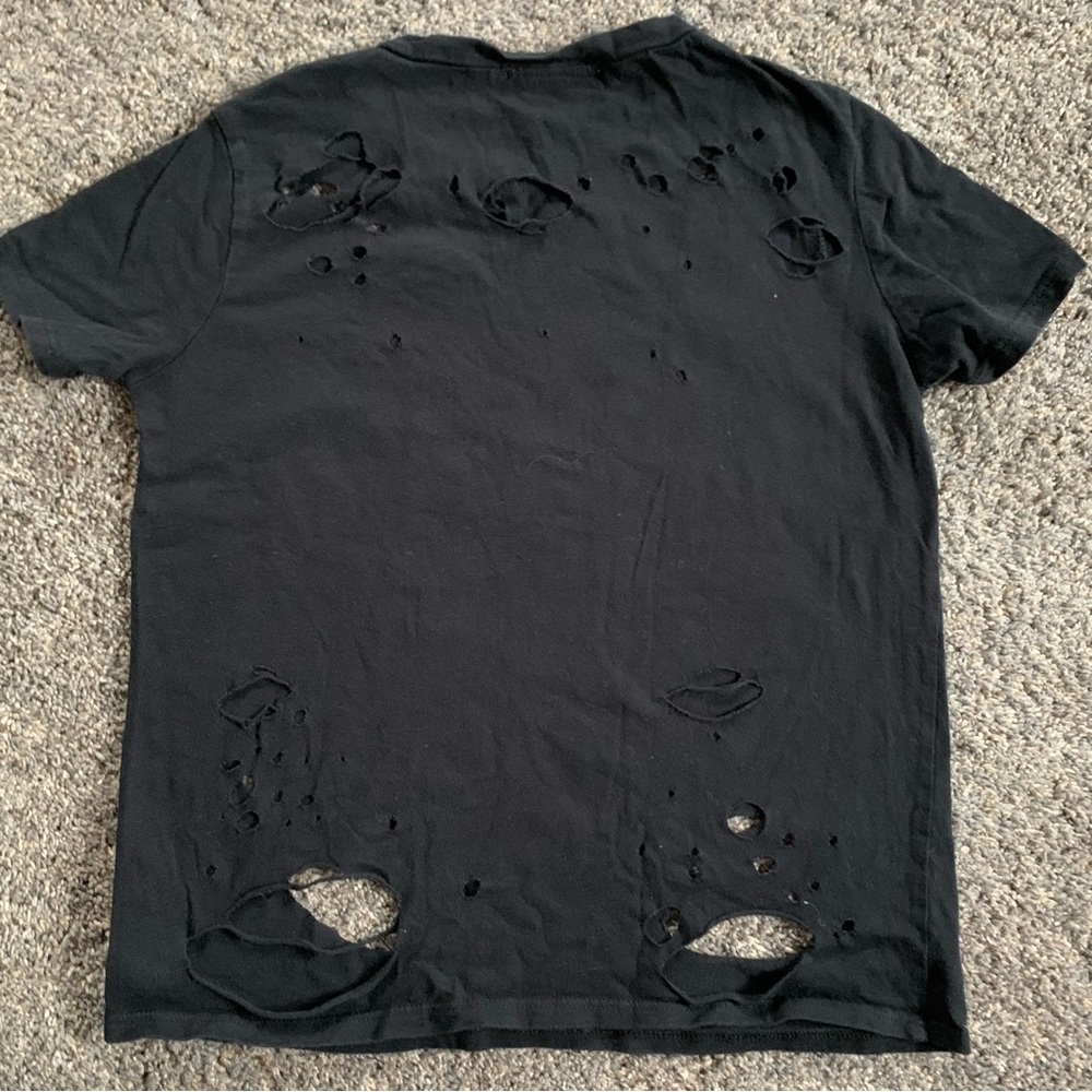 Chic 2 Chic Distressed Top - Picture 2 of 5